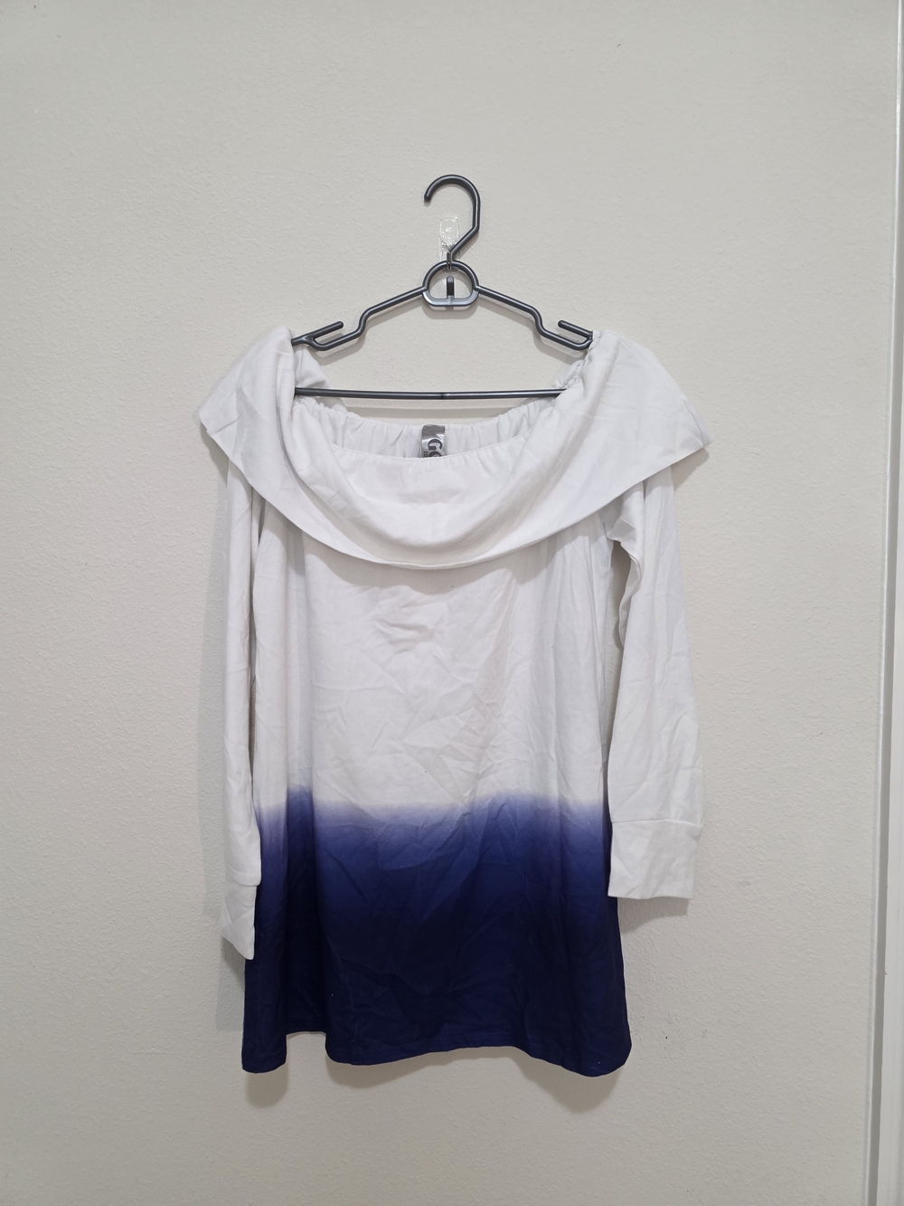 Go Couture White to Navy Ombre Off-Shoulder Tunic Top